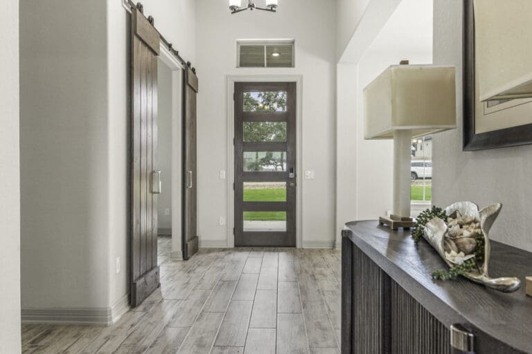 Foyer in Ashlyn home at Belle Oaks, Bulverde TX