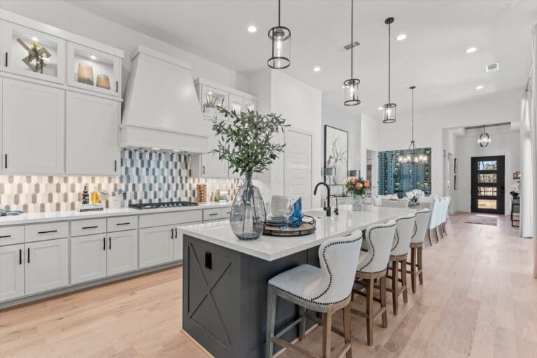 16-web-or-mls-DAN08630