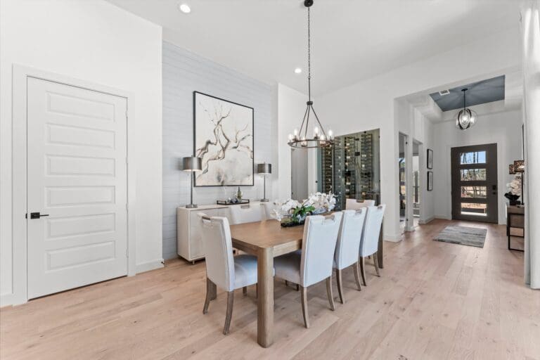 23-web-or-mls-DAN08606