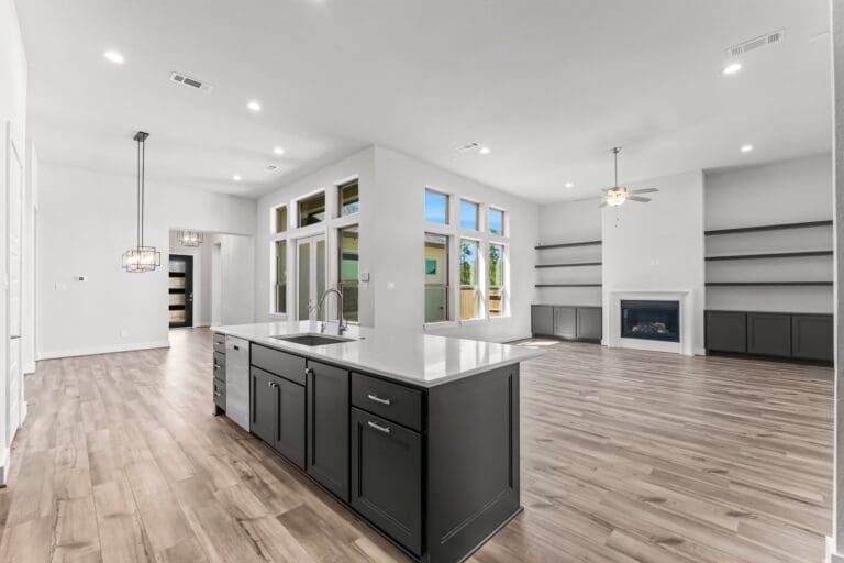 13-web-or-mls-DAN07171