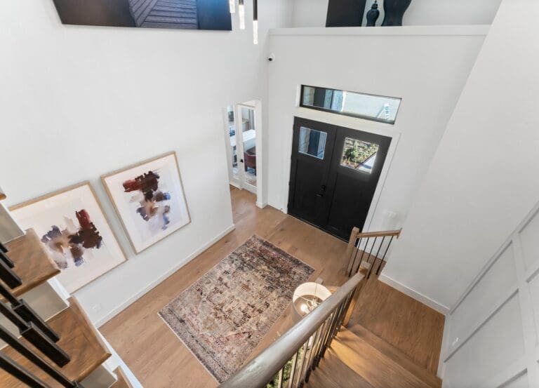 Entry From Stairs-DVA03747