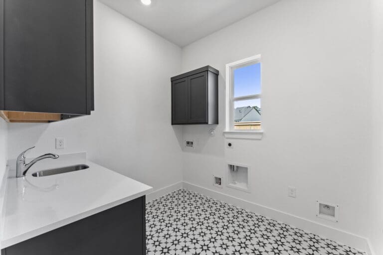 44-web-or-mls-DA_06410