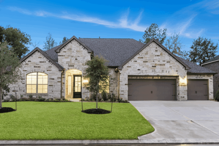 998 Briac Lane Front of the House Image 4